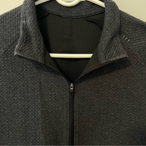 lulu lemon Men’s At Ease Half Zip - Picture 5 of 10